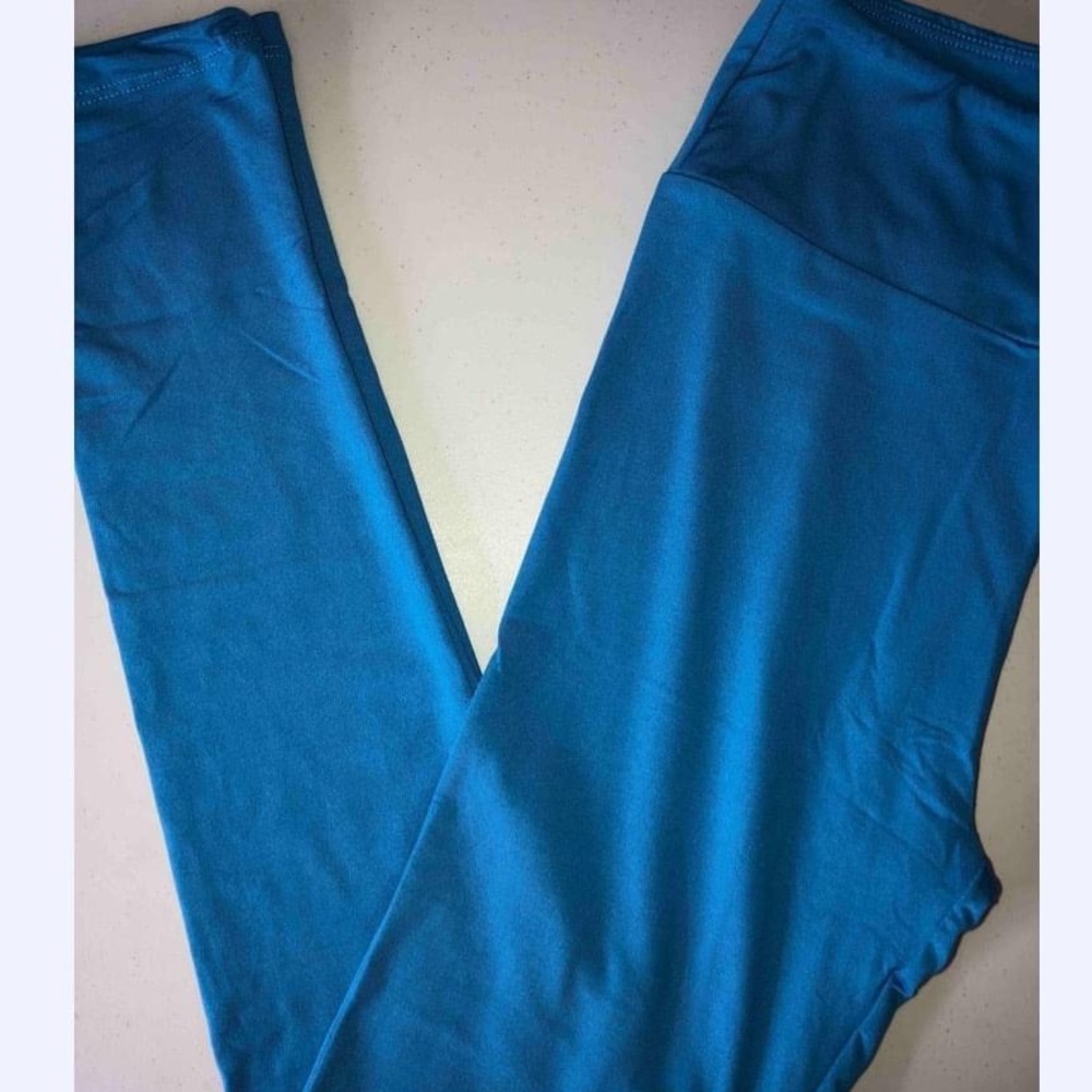 Lularoe OS Leggings - Brand New!